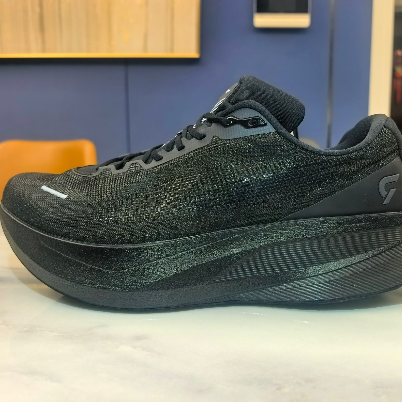 Zapatillas de correr DYNAFISH  - Men Shoes Vs Women reseña y precio