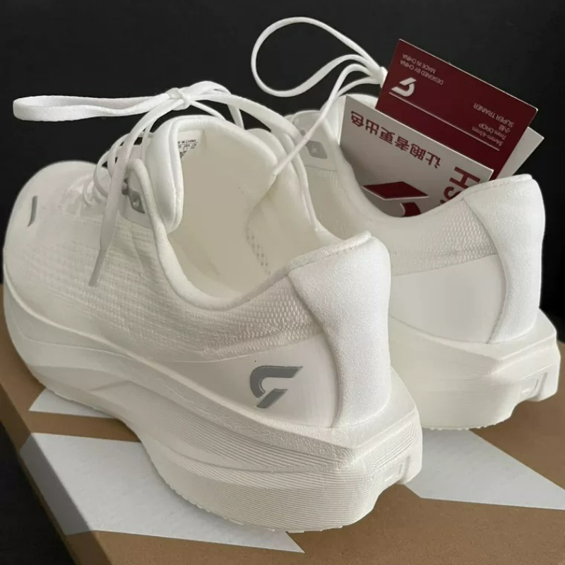 Zapatillas de entrenamiento DY - Men Shoes Vs Women reseña y precio
